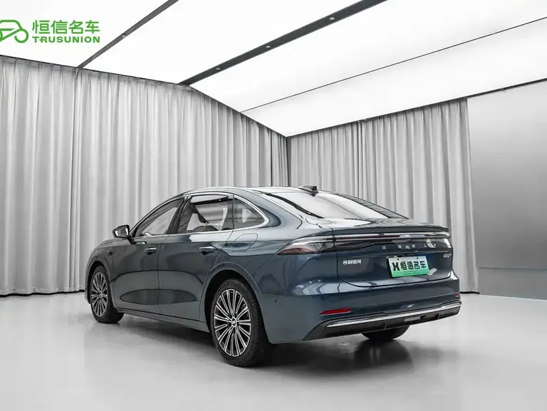Geely Galaxy A7 EM-i 150 km Starship