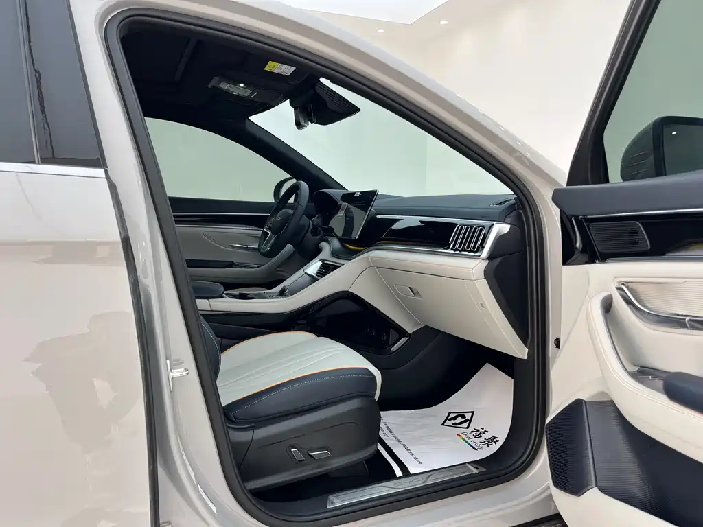 Song PLUS NEV Glory DM-i 150 km Flagship PLUS