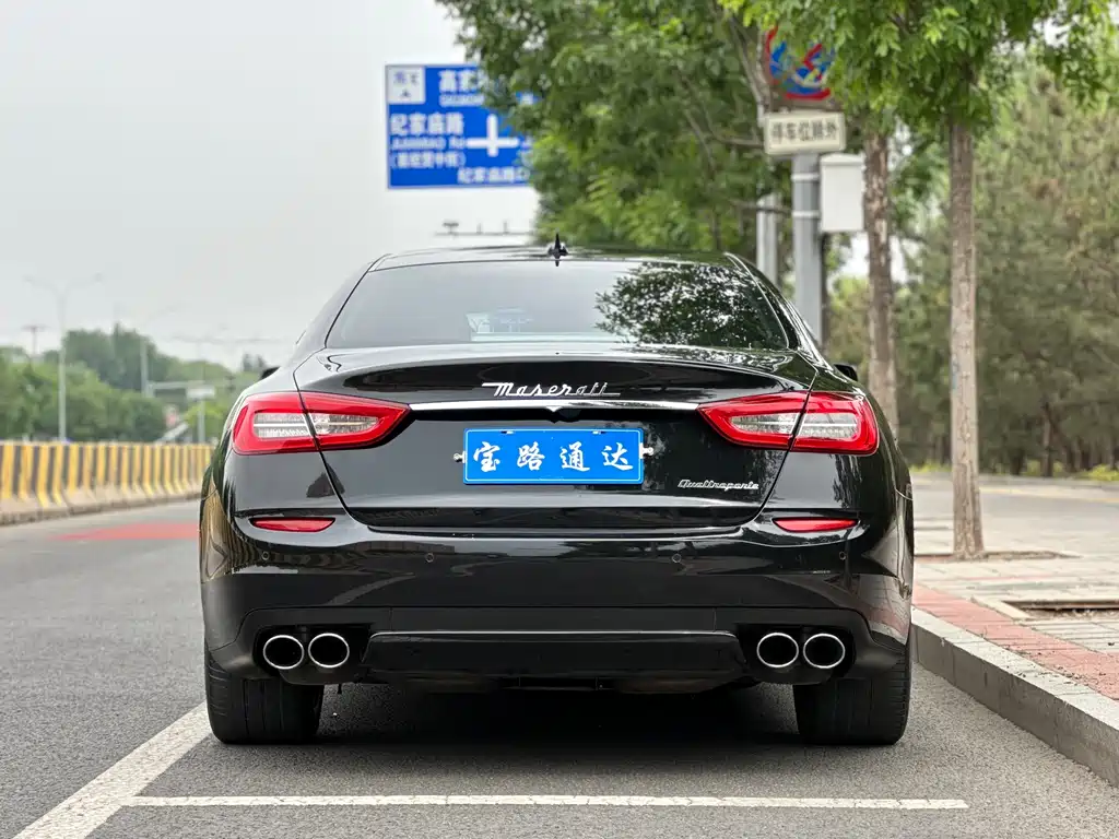Quattroporte 3.0 T Standard
