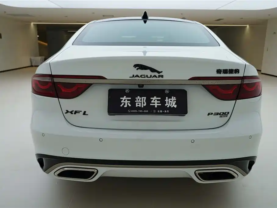 Jaguar XFL 2.0 T P300 4 WD Flagship Sport Gilt