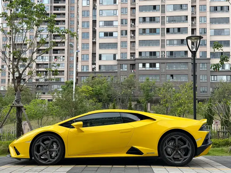 Lamborghini Huracán Huracán EVO RWD