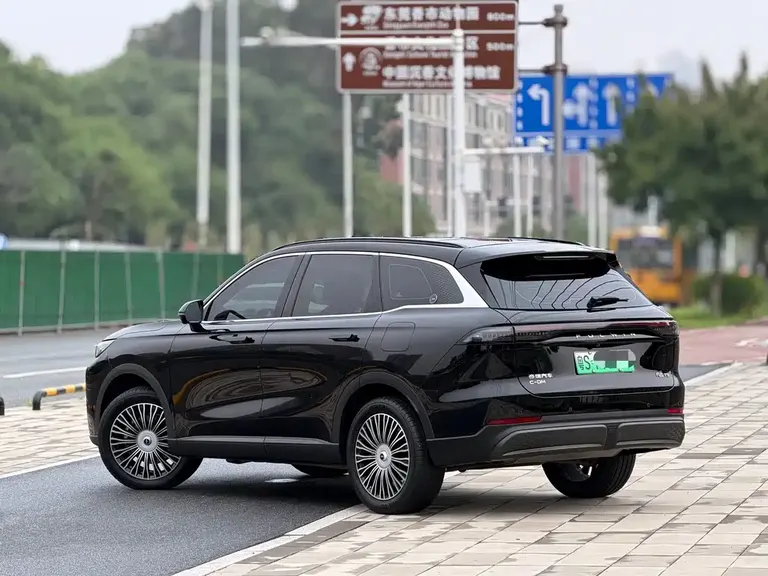 Chery Fengyun T9 120 Long Range Flagship 7-seat LFP
