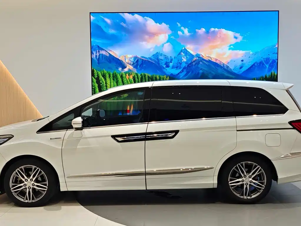 Elysion 2.0 L Hybrid Luxury