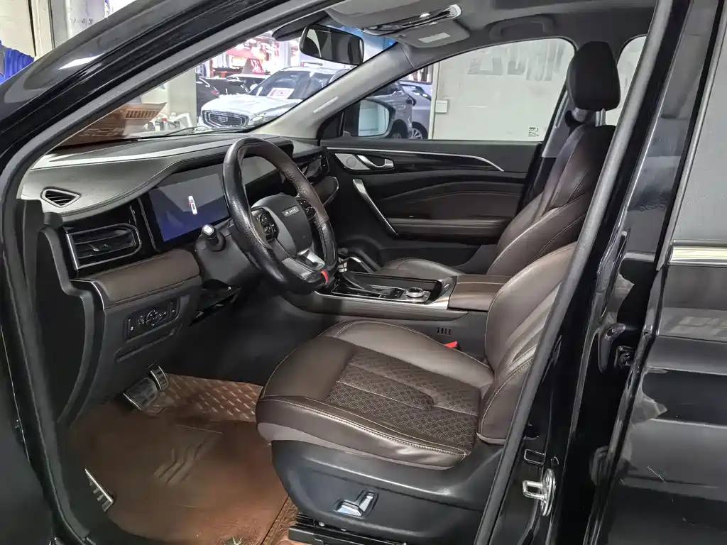 Jetour X90 1.6 T DCT Shadow Supreme 7-seat