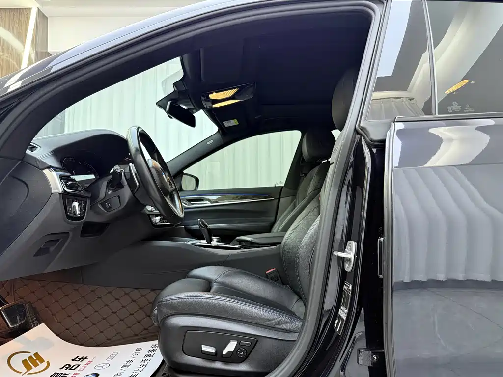 BMW 6 Series GT 630 i M Sport Package