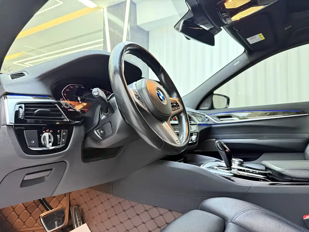 BMW 6 Series GT 630 i M Sport Package