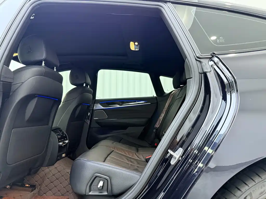 BMW 6 Series GT 630 i M Sport Package