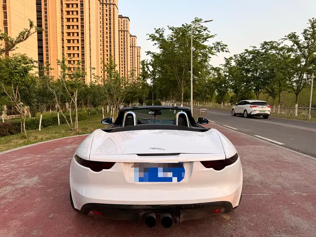Jaguar F-TYPE 3.0 SC Convertible
