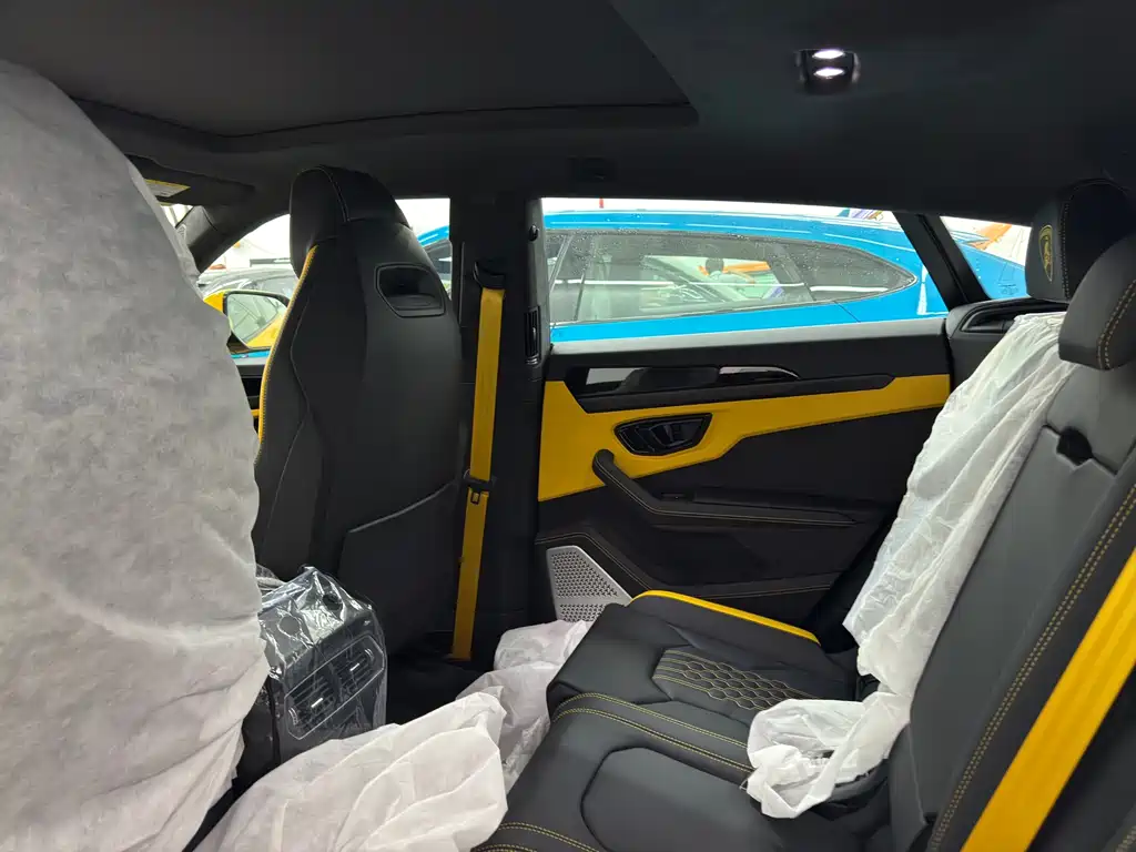 Urus SE 4.0 T Standard