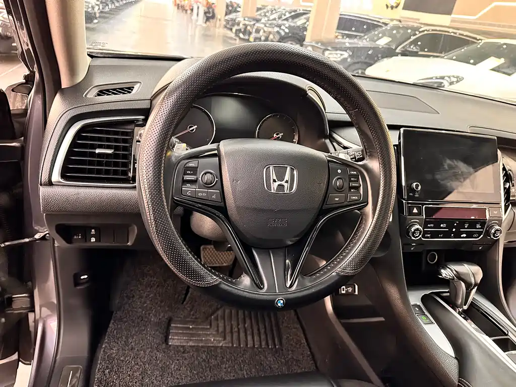 Avancier 240 TURBO 2 WD Luxury