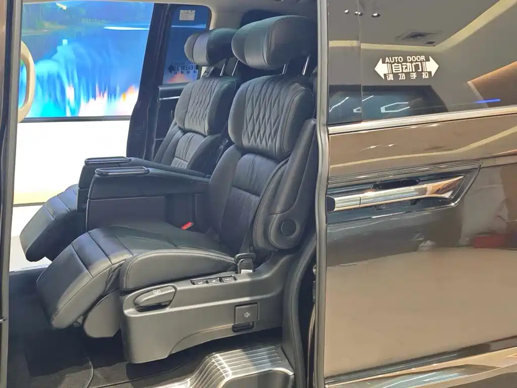 Elysion 2.0 L Hybrid Luxury