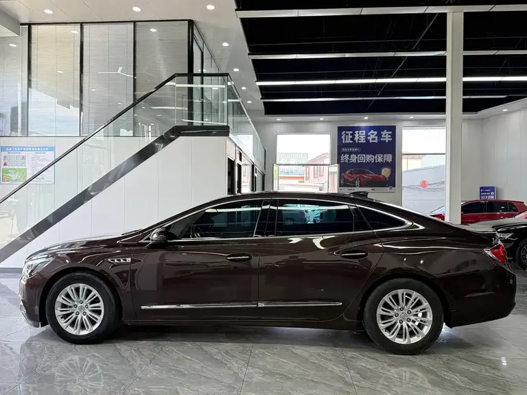 Buick LaCrosse 20 T Luxury