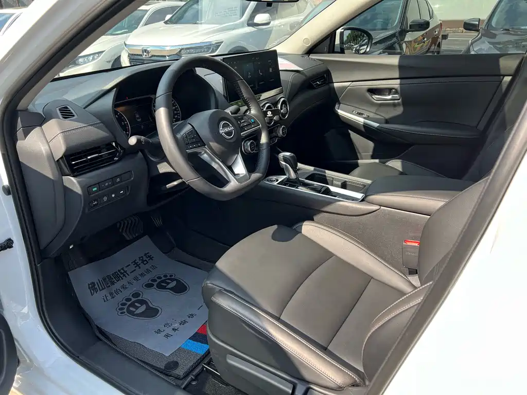 Sylphy Facelift 1.6 L CVT Smart Drive