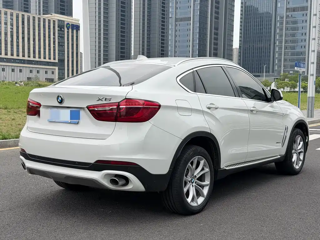 BMW X6 xDrive28 i