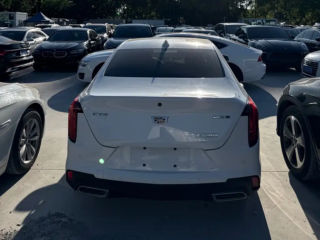 Cadillac CT4 28 T Luxury