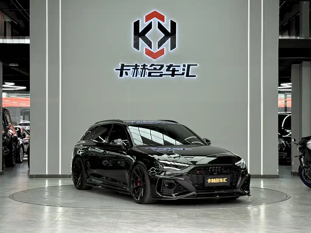 Audi RS 4 RS4 Avant Ignite Engine