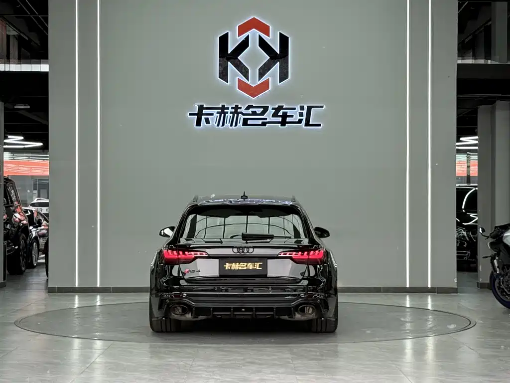 Audi RS 4 RS4 Avant Ignite Engine