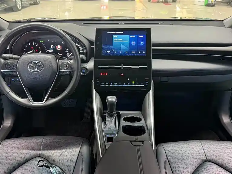 Avalon 2.5 L Luxury