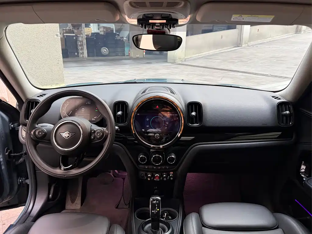 MINI COUNTRYMAN 1.5 T COOPER ALL4 Connoisseur