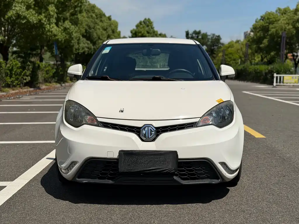MG 3 1.5 L AMT Elite