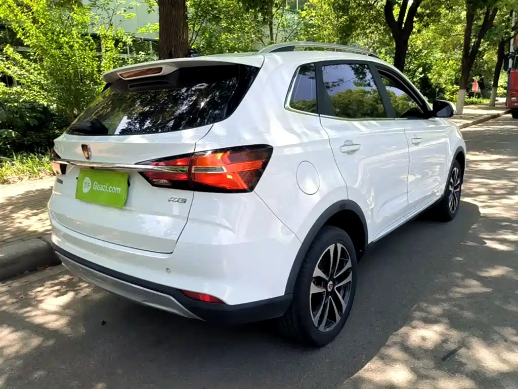 Roewe RX3 1.6 L Manual 4 G Connected Super Cool Flagship