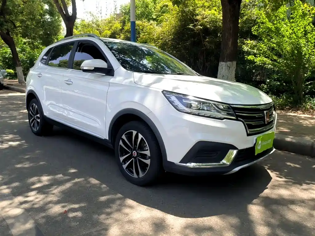 Roewe RX3 1.6 L Manual 4 G Connected Super Cool Flagship