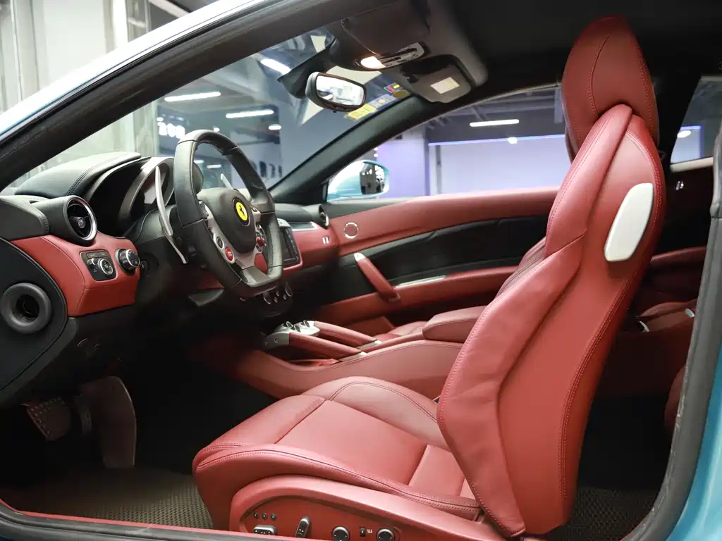 Ferrari FF 6.3 L V12