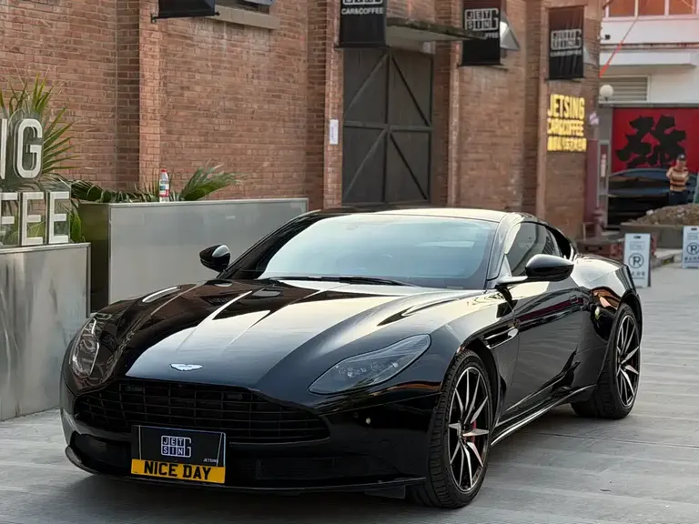Aston Martin DB11 4.0 T V8 Coupe