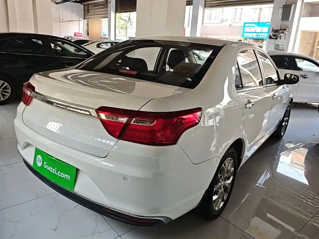 Vision 1.5 L Manual Happy