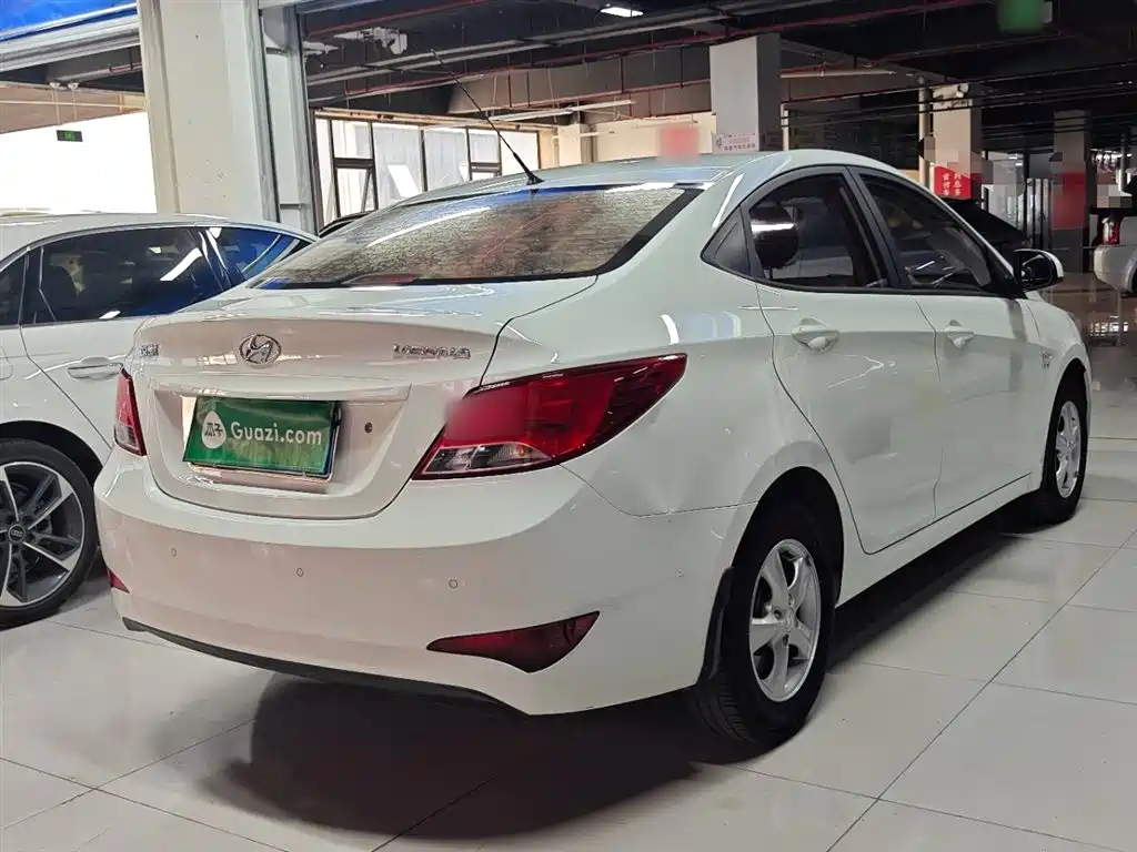 Accent 1.4 L Manual Intelligent GLS