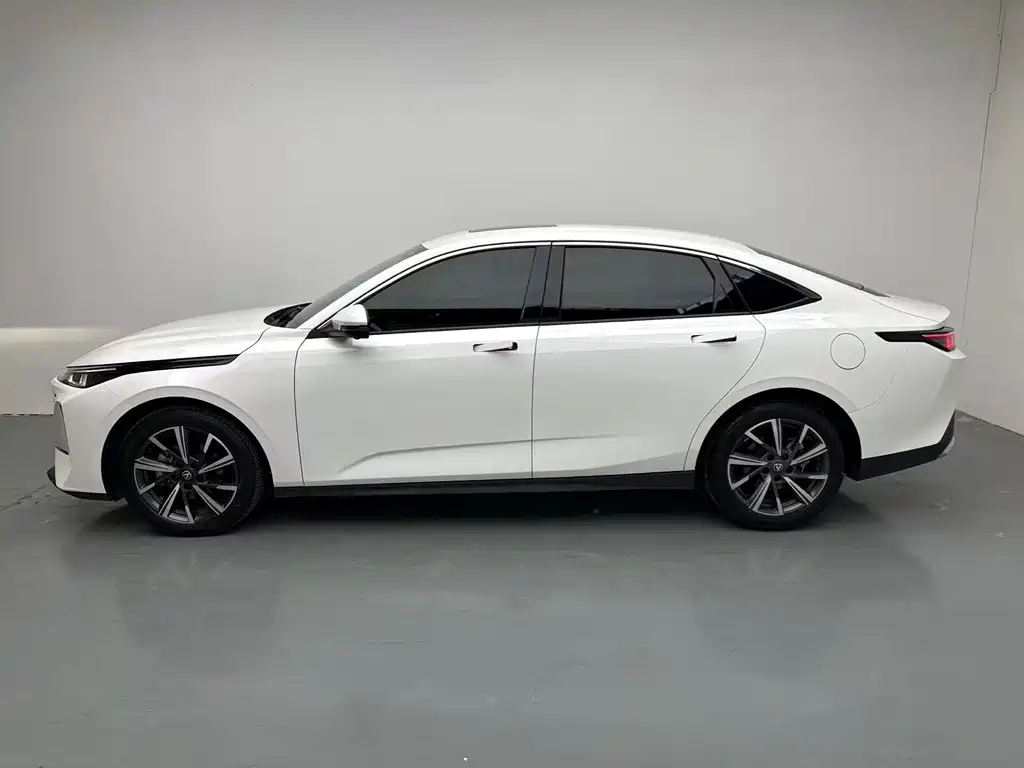 Eado 1.5 T GDI Auto Distinguished