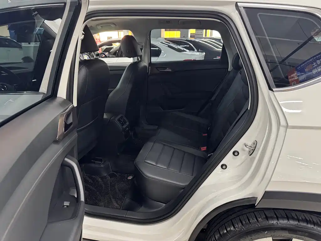 Tharu 280 TSI 2 WD Luxury