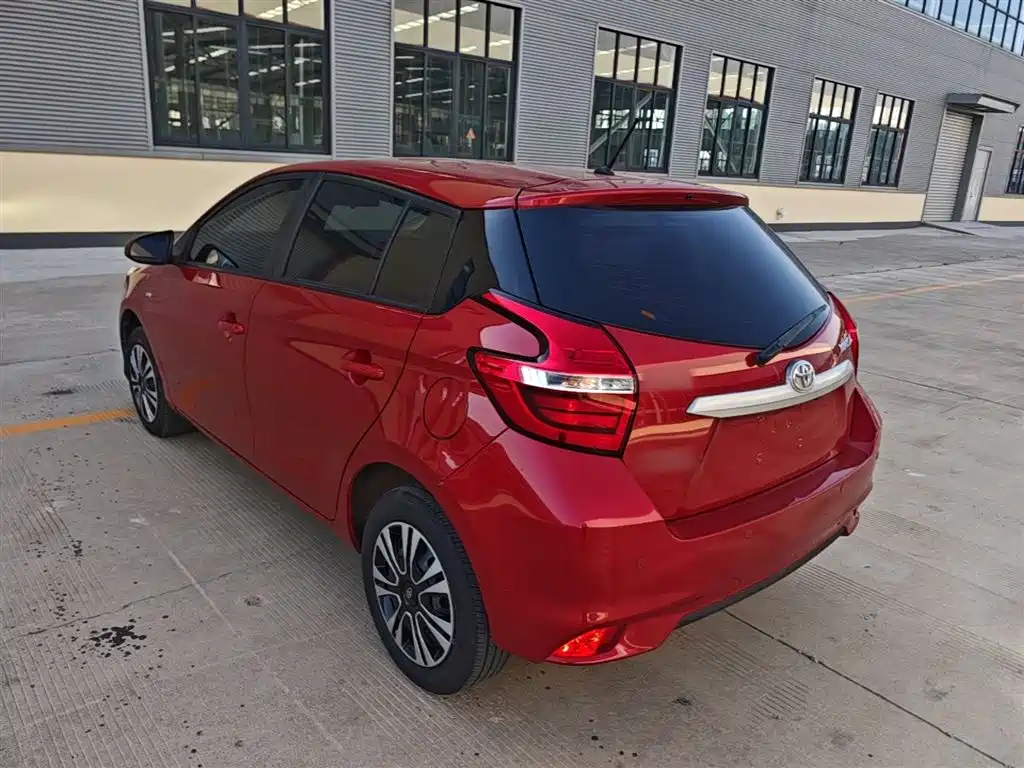 YARiS L Zhixuan 1.5 L CVT Leading