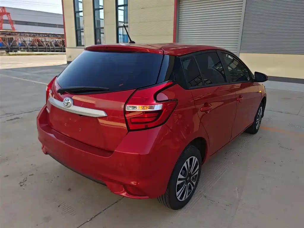 YARiS L Zhixuan 1.5 L CVT Leading