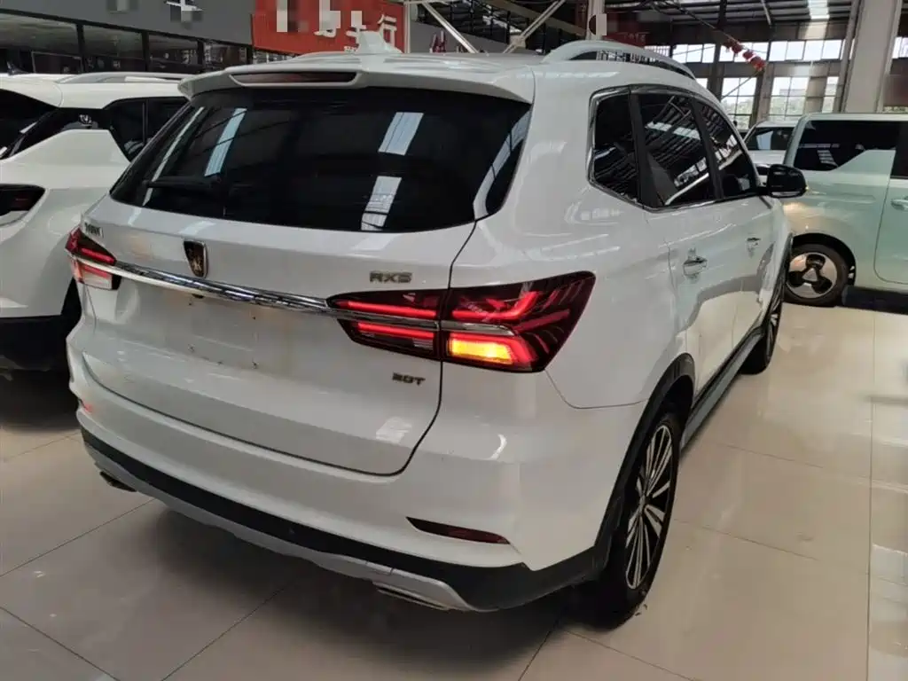 Roewe RX5 20 T Auto 4 G Connected Million