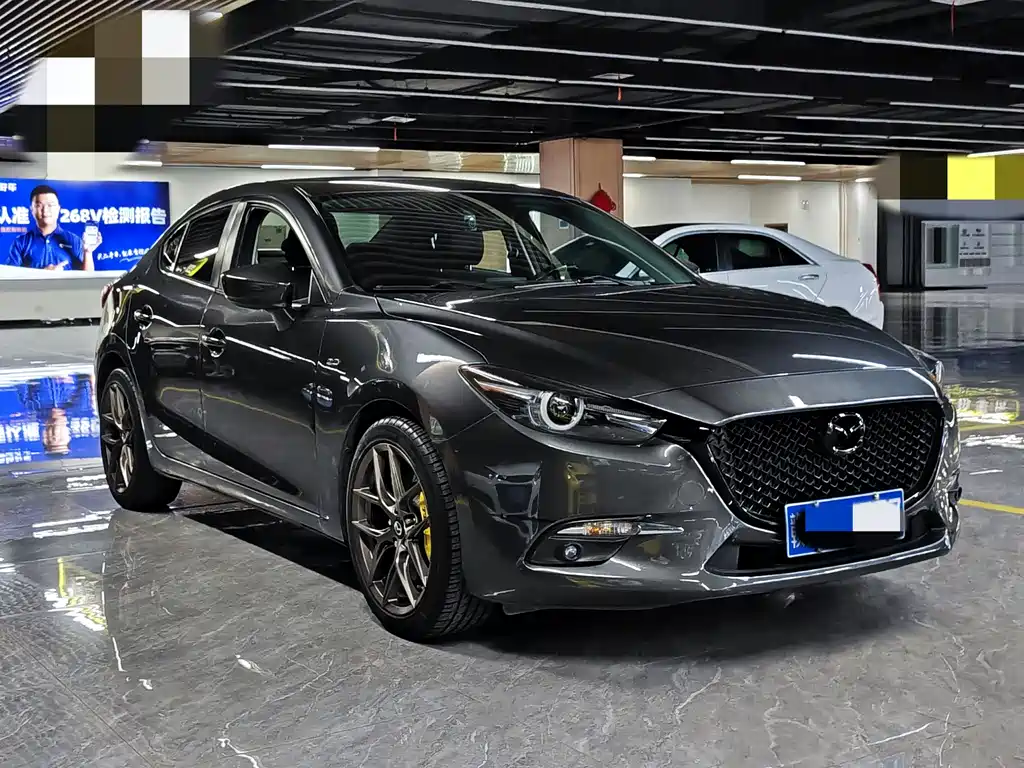 Mazda 3 Axela Sedan 2.0 L Auto Distinguished CN-V