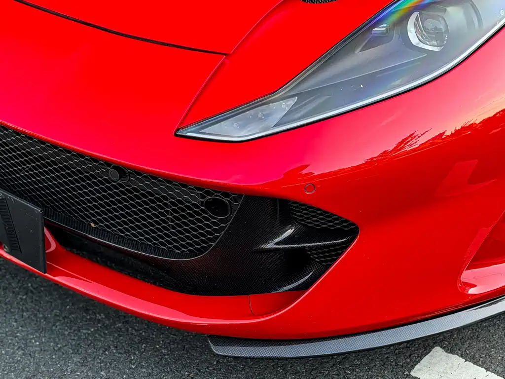 Ferrari 812 6.5 L Superfast