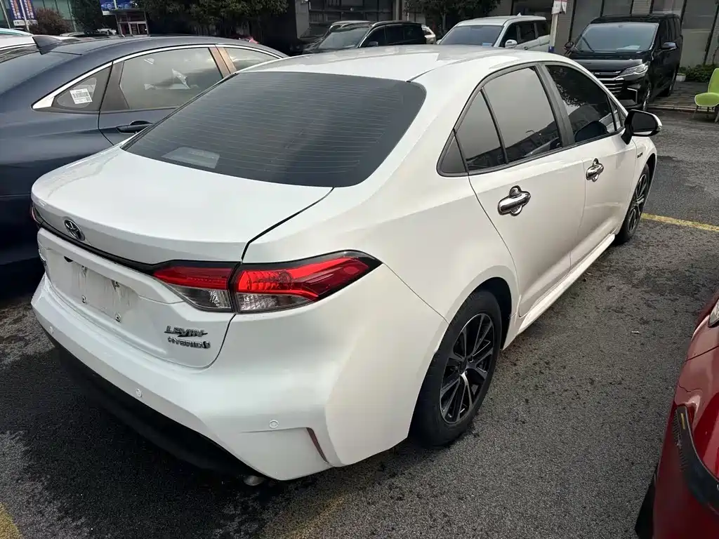 Levin Dual Engine 1.8 H E-CVT Progressive