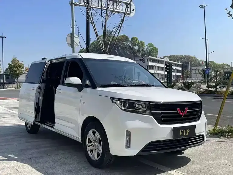 Wuling Journey 1.5 T Manual Luxury