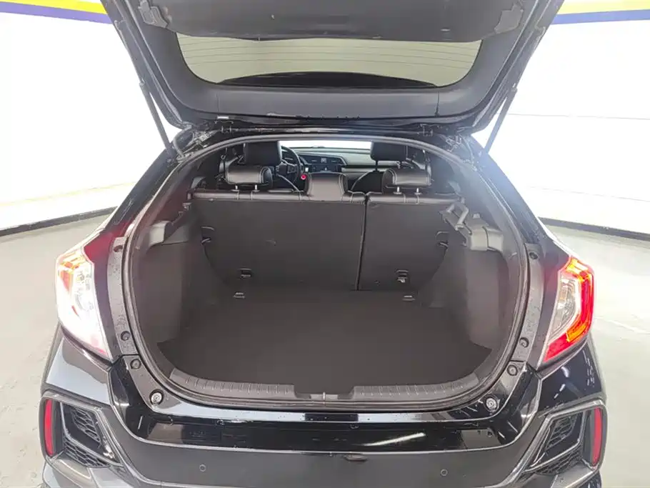 Civic HATCHBACK 220 TURBO CVT Trend Cool Control