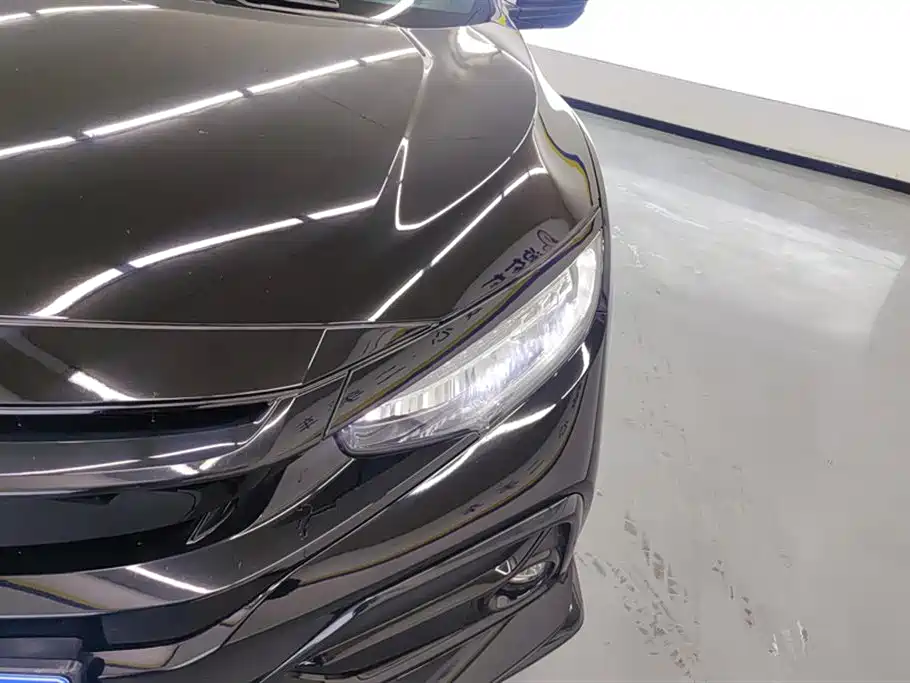 Civic HATCHBACK 220 TURBO CVT Trend Cool Control
