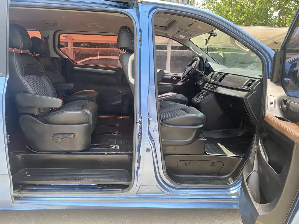 Maxus G10 PLUS 2.0 T Auto Executive