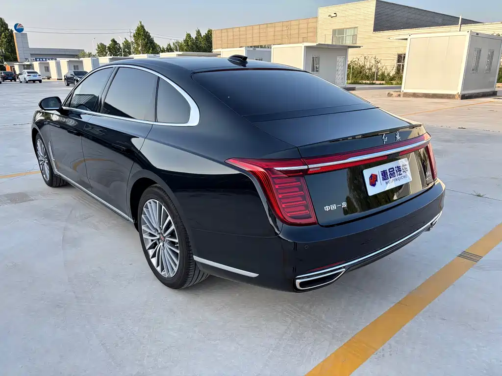 Hongqi H9 2.0 T Connected Flagship Enjoyment