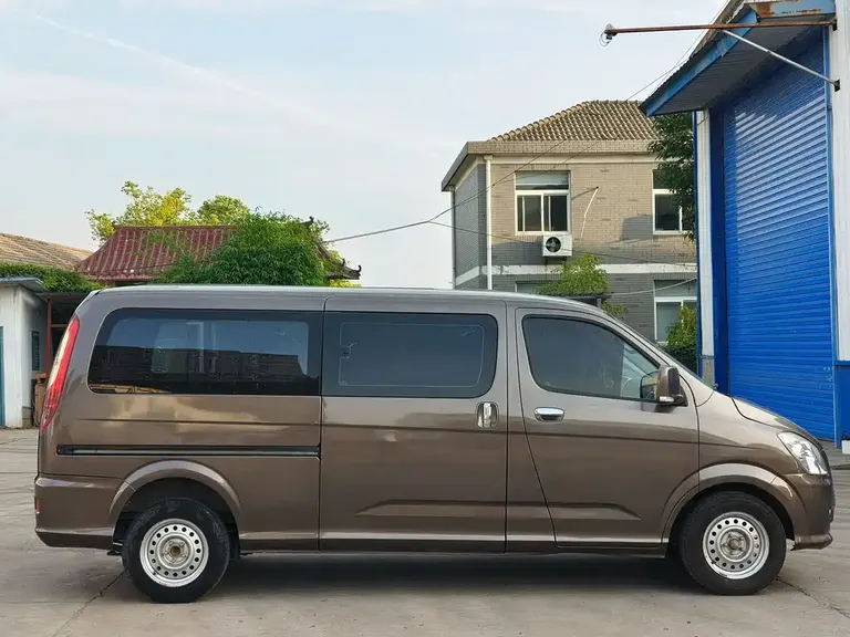 Foton Fengjing G5 风景G5 2021款 2.0 L汽油商运版5座多用途乘用车1 TZS