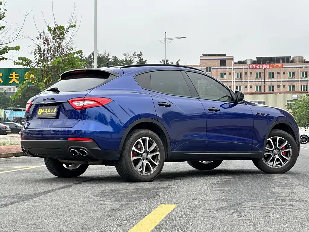 Levante 3.0 T Standard CN-VI