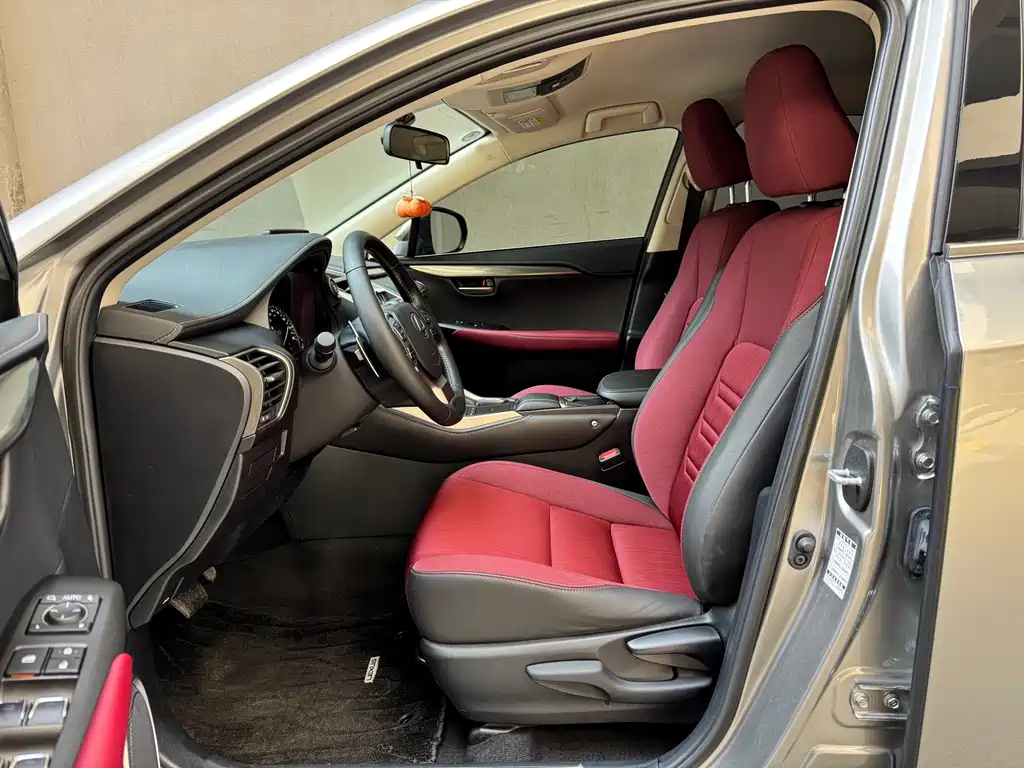 Lexus NX 200 FWD Sharp Travel CN-VI