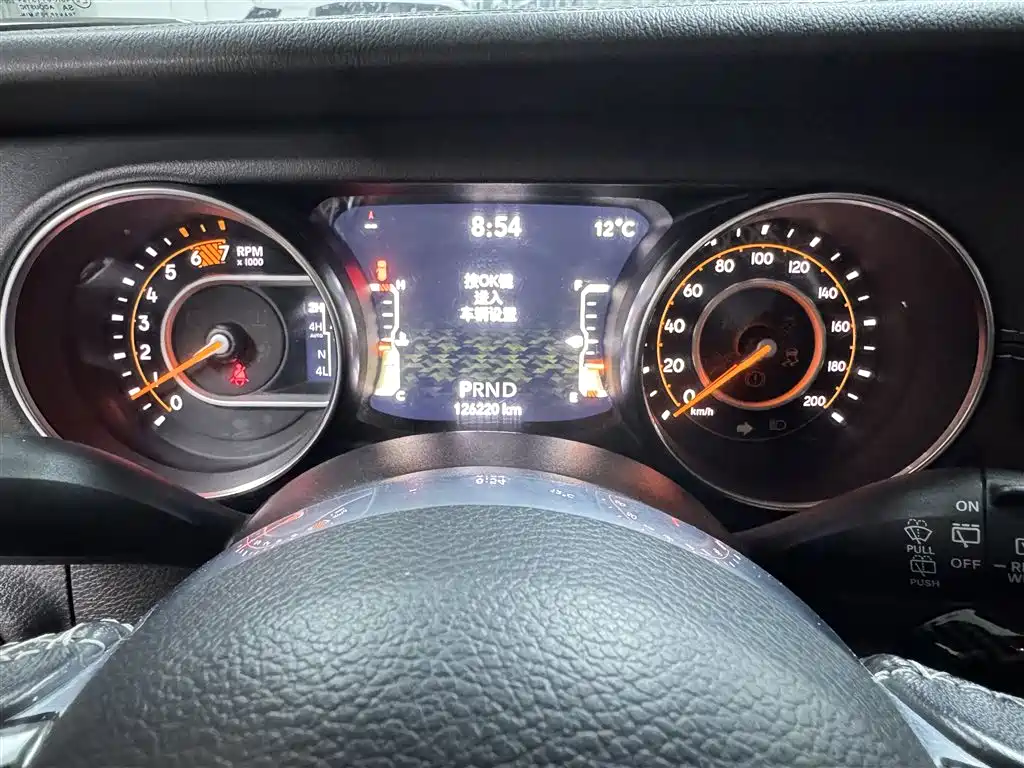 Wrangler 2.0 T Sahara 4-door CN-V