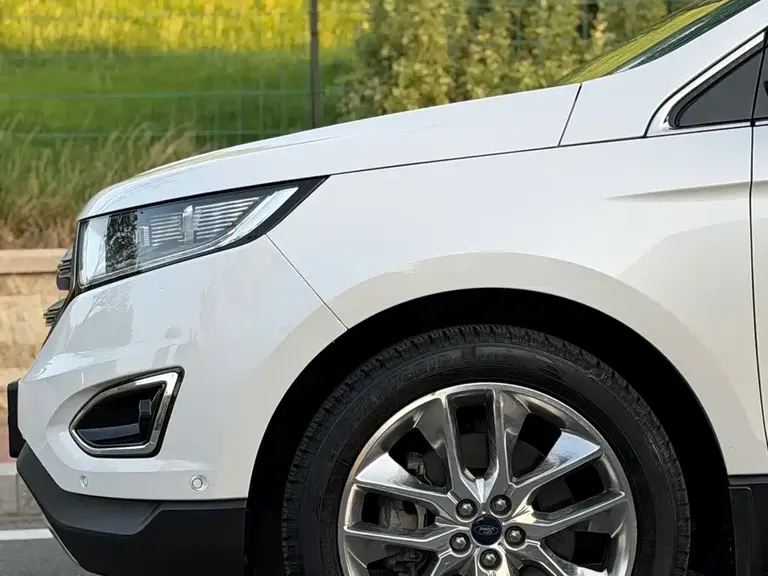 Ford Edge EcoBoost 245 4 WD Supreme Sharp 7-seat