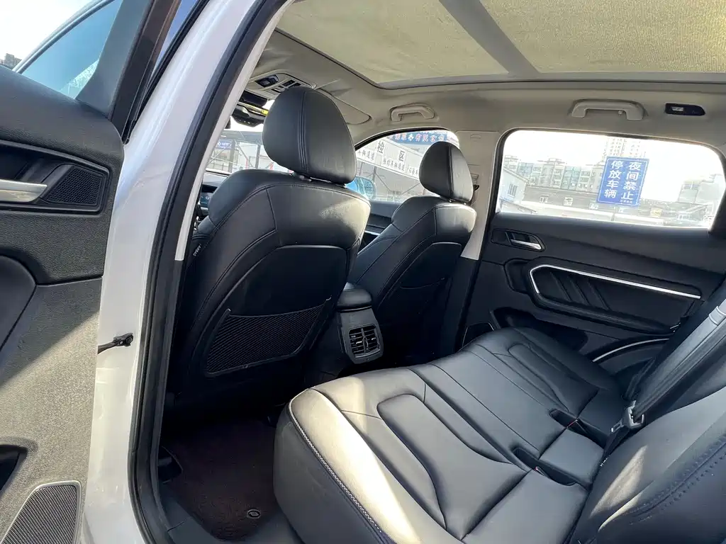 Haval H6 Red Label 2.0 T Auto 2 WD Smart Style