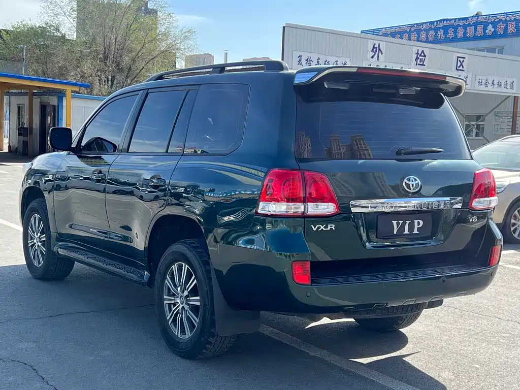 Land Cruiser 4.0 L Auto VX
